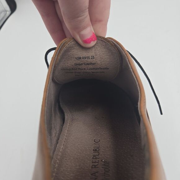 BANANA REPUBLIC Ortholite cognac brown leather cap toe lace up oxfords Size 10 M - Picture 3 of 8